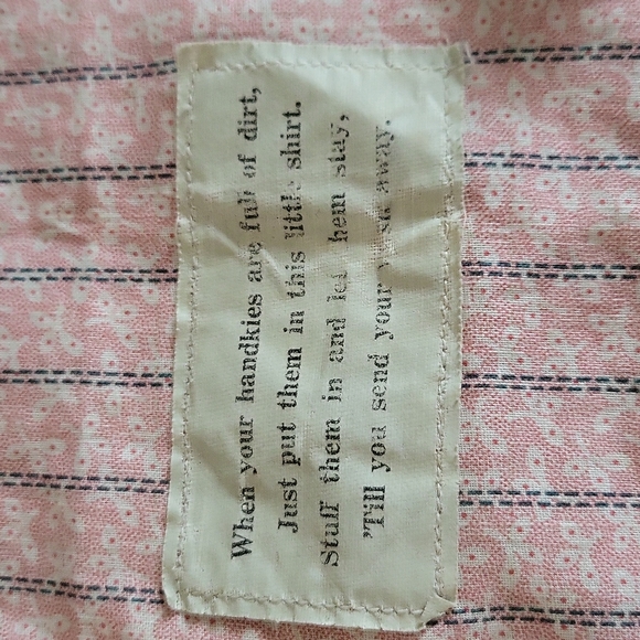 Vintage Hankie Holder - Picture 2 of 5